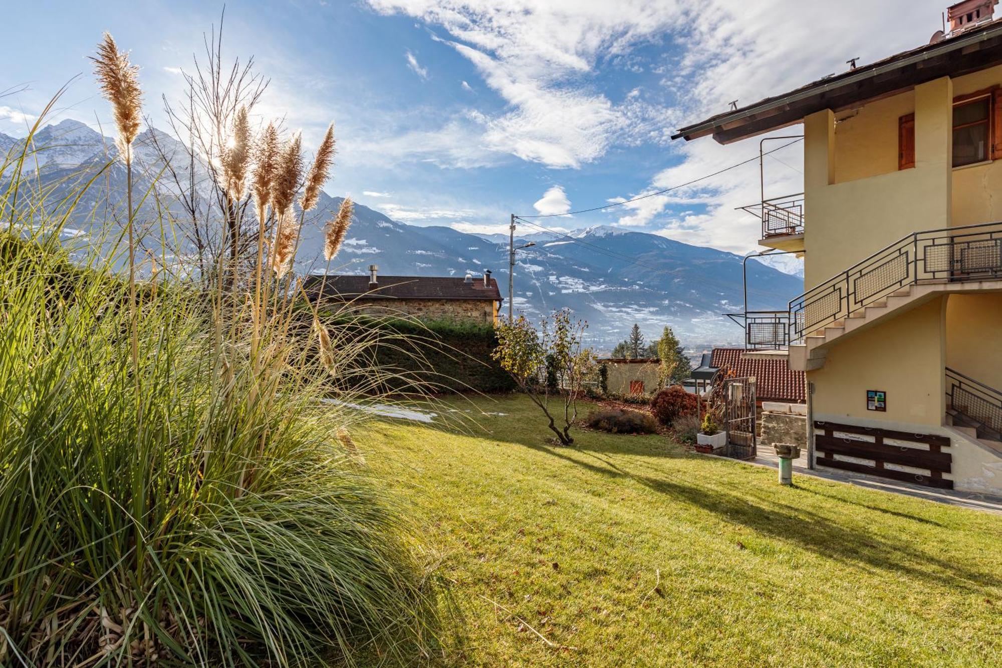 Apartamento Lo Mitcho De Pouisse Aosta Exterior foto
