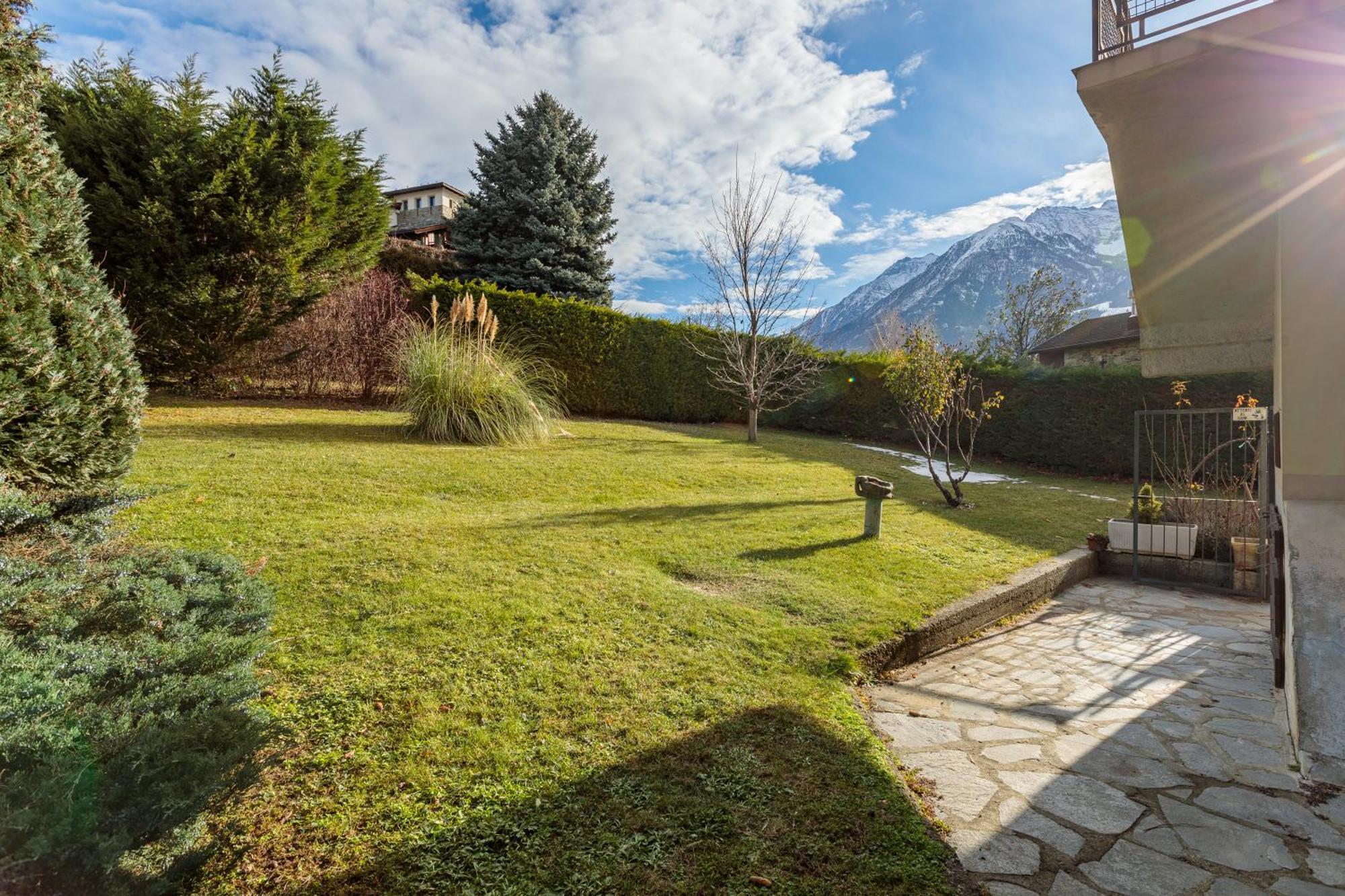 Apartamento Lo Mitcho De Pouisse Aosta Exterior foto