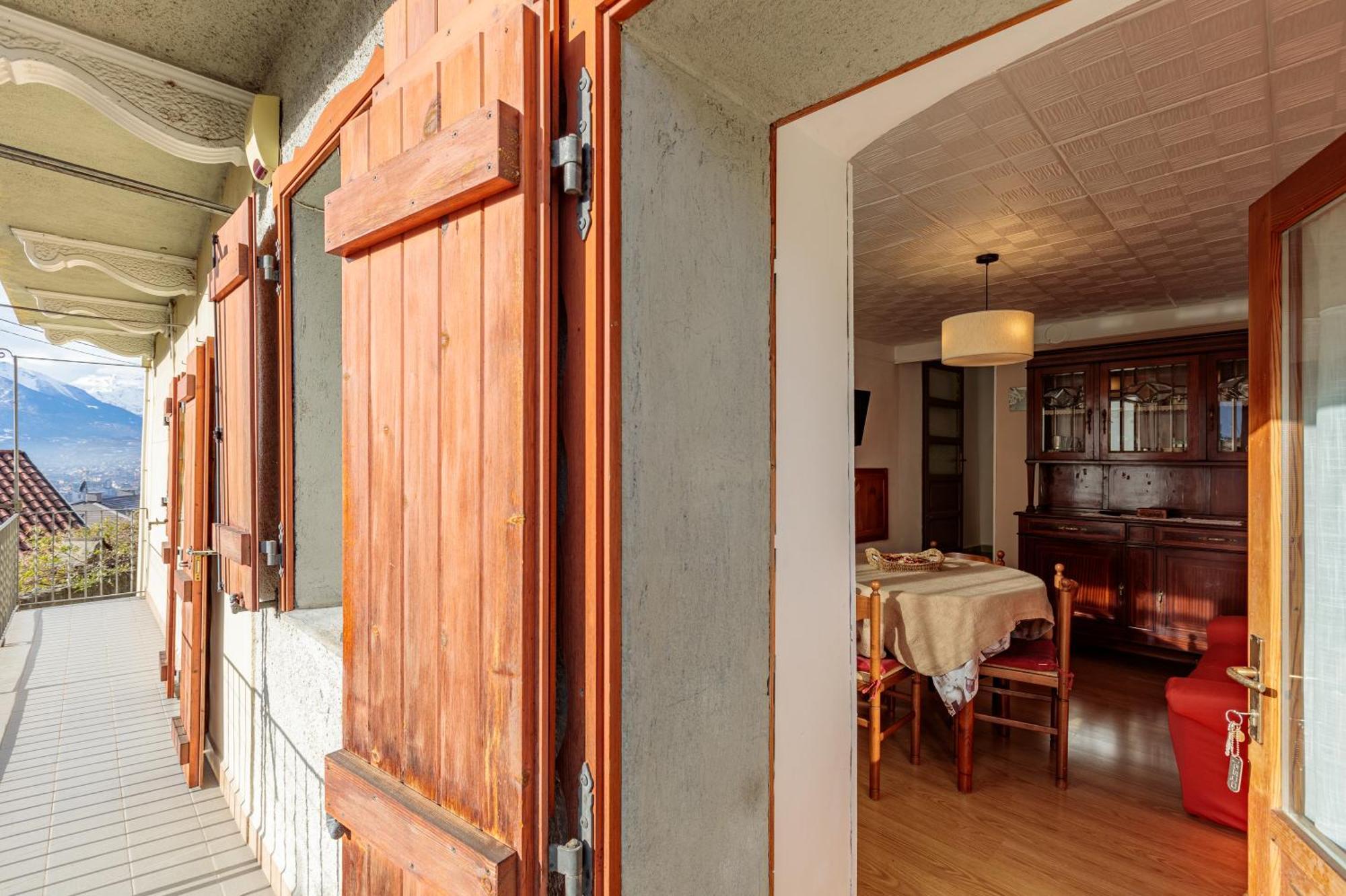 Apartamento Lo Mitcho De Pouisse Aosta Exterior foto