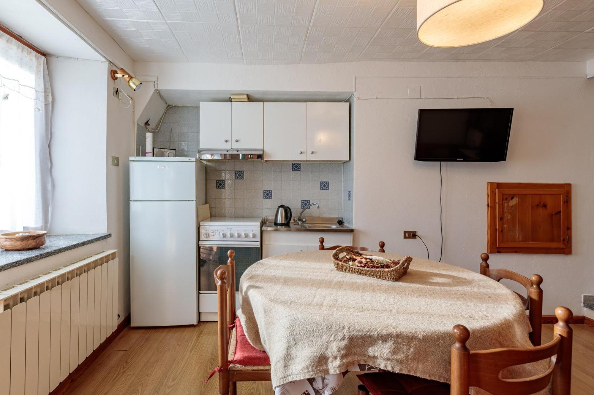 Apartamento Lo Mitcho De Pouisse Aosta Exterior foto